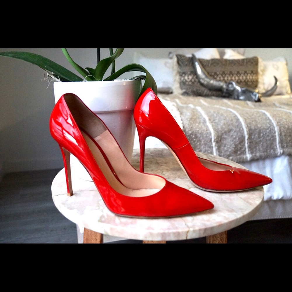 Tabasco Red Patent Leather Gianvito Rossi Pumps